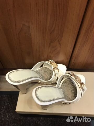 Шлепанцы Шлепанцы