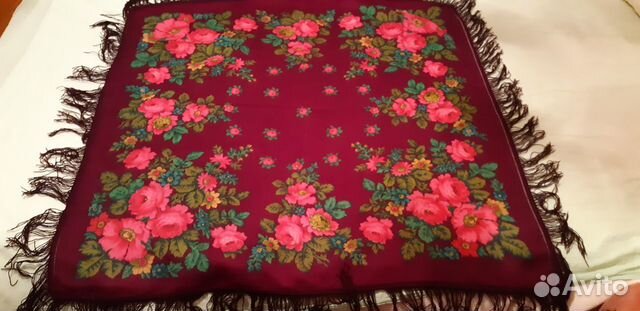 Платок павлопосадский С бахромой 90 X 90 шерсть Платок павлопосадский С бахромой 90 X 90 шерсть