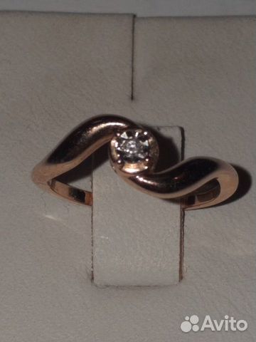 Золотое кольцо 585 с бриллиантом