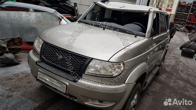 Решетка радиатора на УАЗ 3163 Патриот. Авторазборк Решетка радиатора на УАЗ 3163 Патриот. Авторазборк