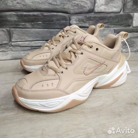 Кроссовки nike tekno бежевые