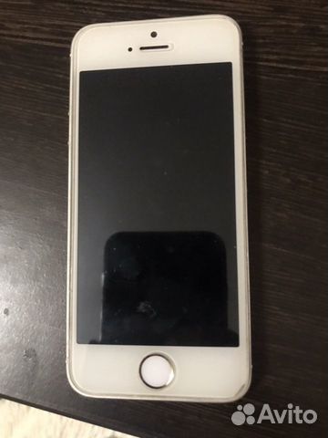 Телефон iPhone 5s 32 Гб Телефон iPhone 5s 32 Гб