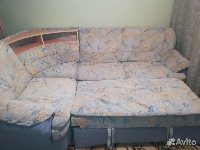 Диван