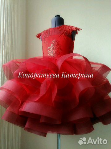 Новое нарядное пышное платье Новое нарядное пышное платье