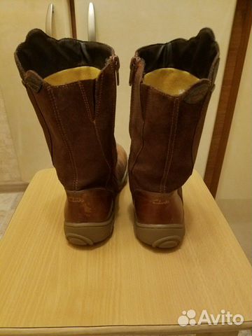 Сапоги осенние на девочку Clarks Сапоги осенние на девочку Clarks