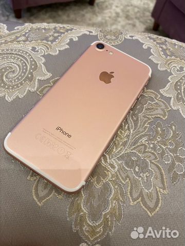 Телефон iPhone 7 Розовый Телефон iPhone 7 Розовый