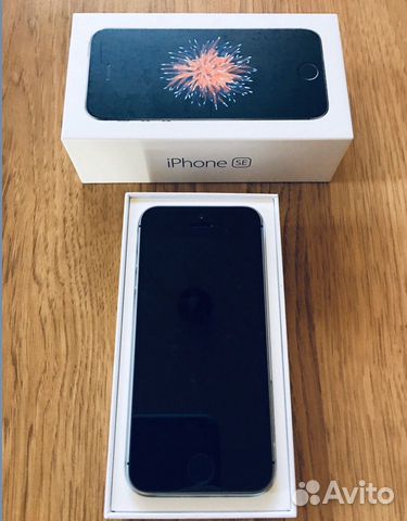 Телефон iPhone se