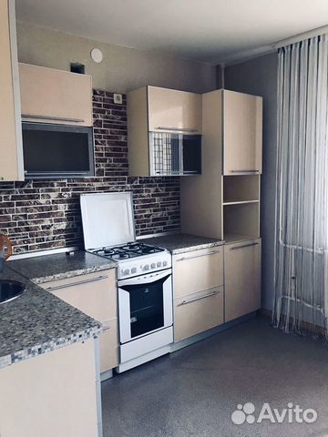 2-к квартира, 65 м², 4/10 эт.