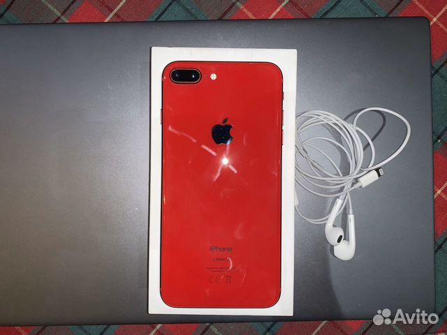 Телефон iPhone 8 Plus red Телефон iPhone 8 Plus red