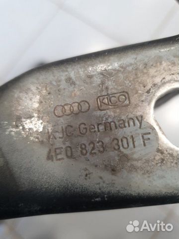 Петля капота передняя левая Audi A8 4E 2002-2010 Петля капота передняя левая Audi A8 4E 2002-2010