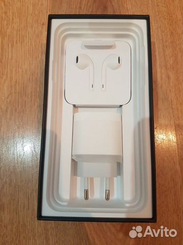 iPhone 11 pro max 64 GB