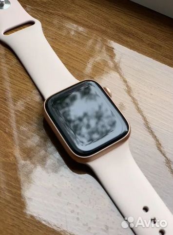 Apple Watch Series 5 44 Gold