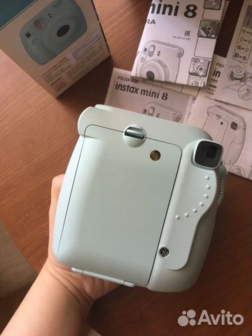 Плёночный фотоаппарат instax mini 8 Плёночный фотоаппарат instax mini 8