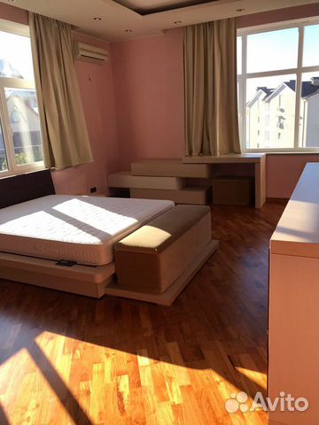 3-к квартира, 160 м², 2/3 эт.
