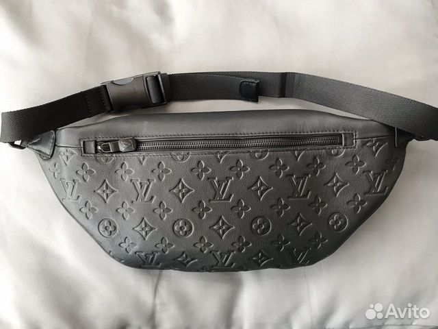Louis Vuitton discovery bumbag