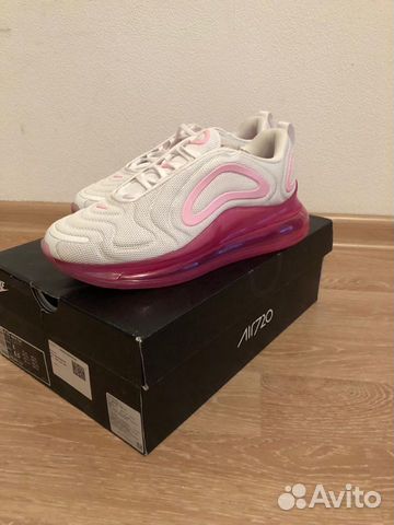 Nike W Air Max 720 Nike W Air Max 720
