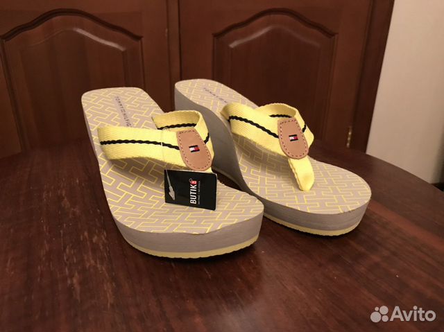 Шлепки Tommy Hilfiger Новые. Размер 37