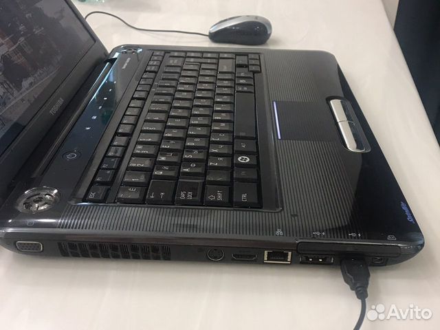 Toshiba ноутбук