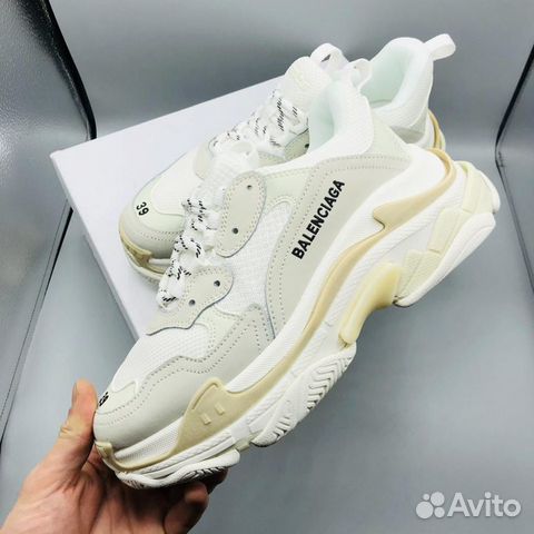 Кроссовки Balenciaga Triple S White белые Кроссовки Balenciaga Triple S White белые