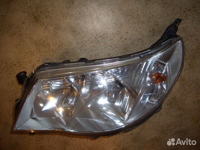 Фара левая Субару Форестер с07-12г ксенон