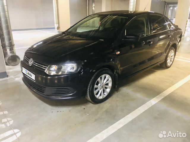 Volkswagen Polo 1.6 AT, 2011, битый, 208 000 км Volkswagen Polo 1.6 AT, 2011, битый, 208 000 км