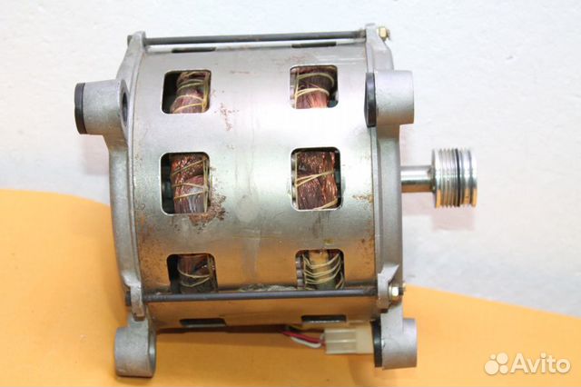 Двигатель Indesit C00053936 бу. 6437 Двигатель Indesit C00053936 бу. 6437