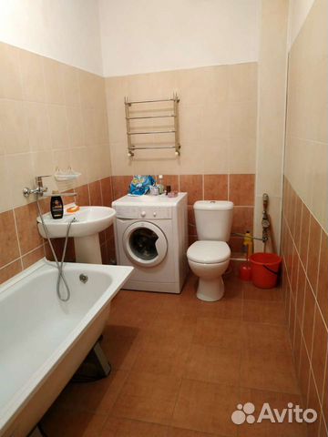 1-к квартира, 42 м², 3/5 эт. 1-к квартира, 42 м², 3/5 эт.