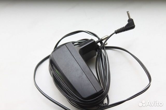 Зарядное устройство штекер 2,5 мм