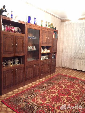 Итальянская горка (стенка) для гостиной