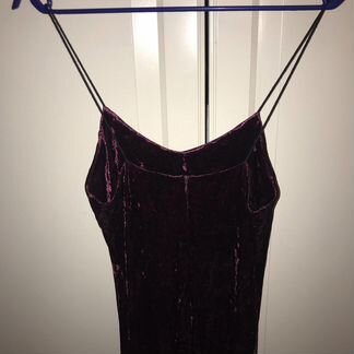 Платье бархатное