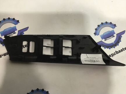 Накладка кнопки стеклоподъемника Toyota Rav4