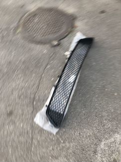 Решетка в бампер Mercedes E212 AMG до рест