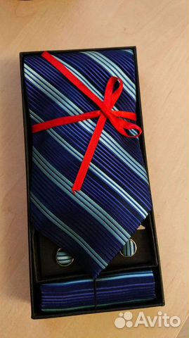 Галстуки, запонки, платок и зажим