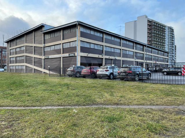 Машиноместо, 18 м²