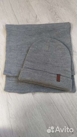 Женская шапка