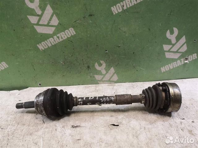 Полуось передняя левая Фольксваген Пассат Б3