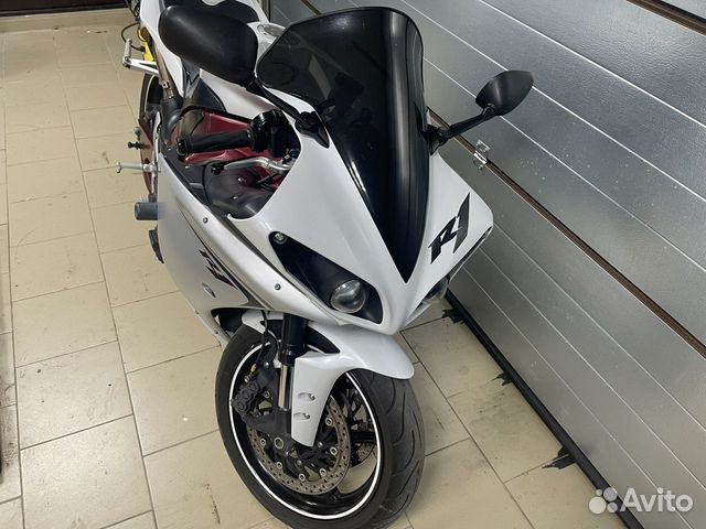 Yamaha yzf-r1