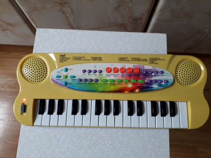 Детский синтезатор