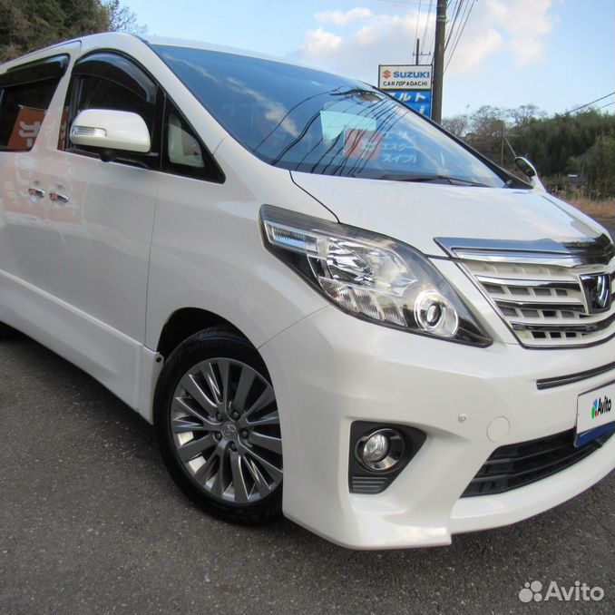 Toyota Alphard 2011