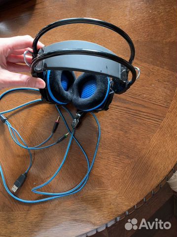 Наушники с микрофоном