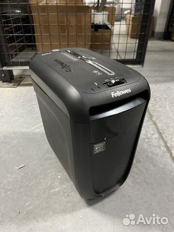 Уничтожитель бумаг шредер Fellowes 60Cs
