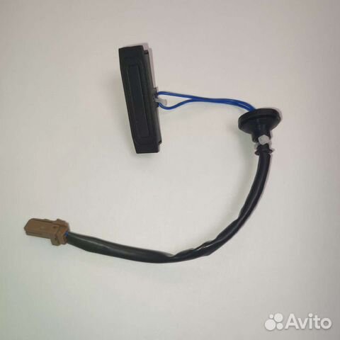 Кнопка багажника Nissan