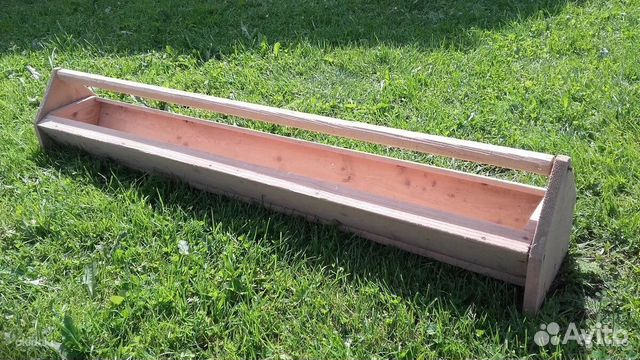 Кормушка для домашней птицы