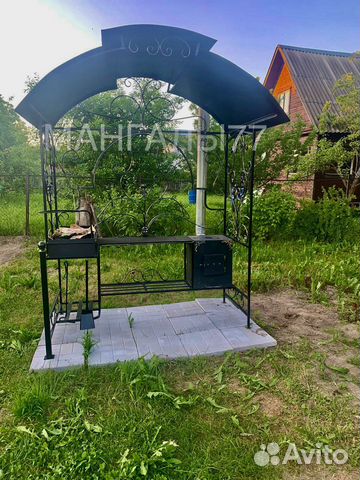 Мангал с крышей