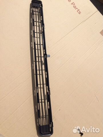 Решетка в бампер toyota rav 4 xa 30