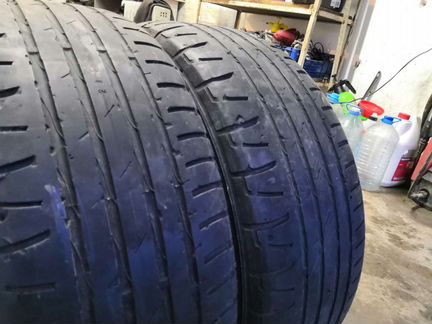 Nokian 215/55 R17, 2 шт