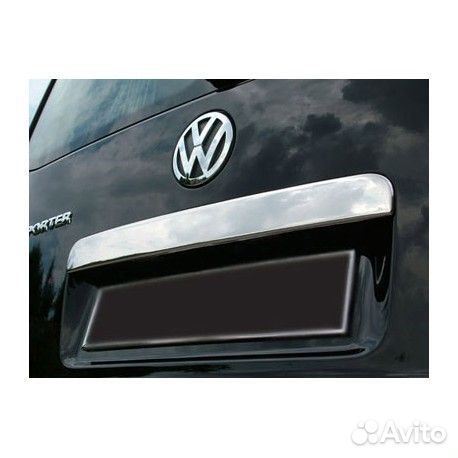 Хром накладка на крышку багажника VW T5