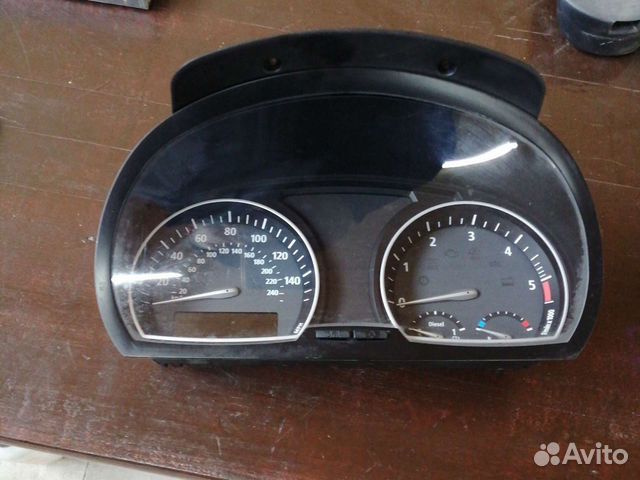Панель приборов на bmw X 3 e 83