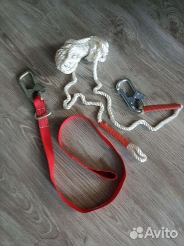 Страховочная привязь