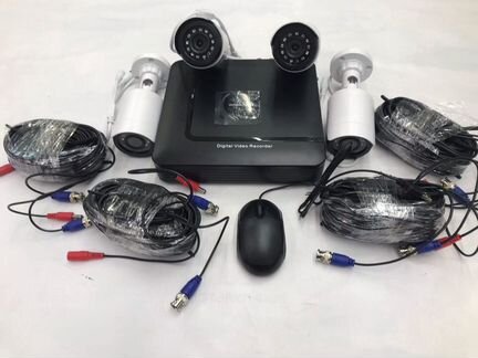 Уличный комплект видеонаблюдения на 4 камеры